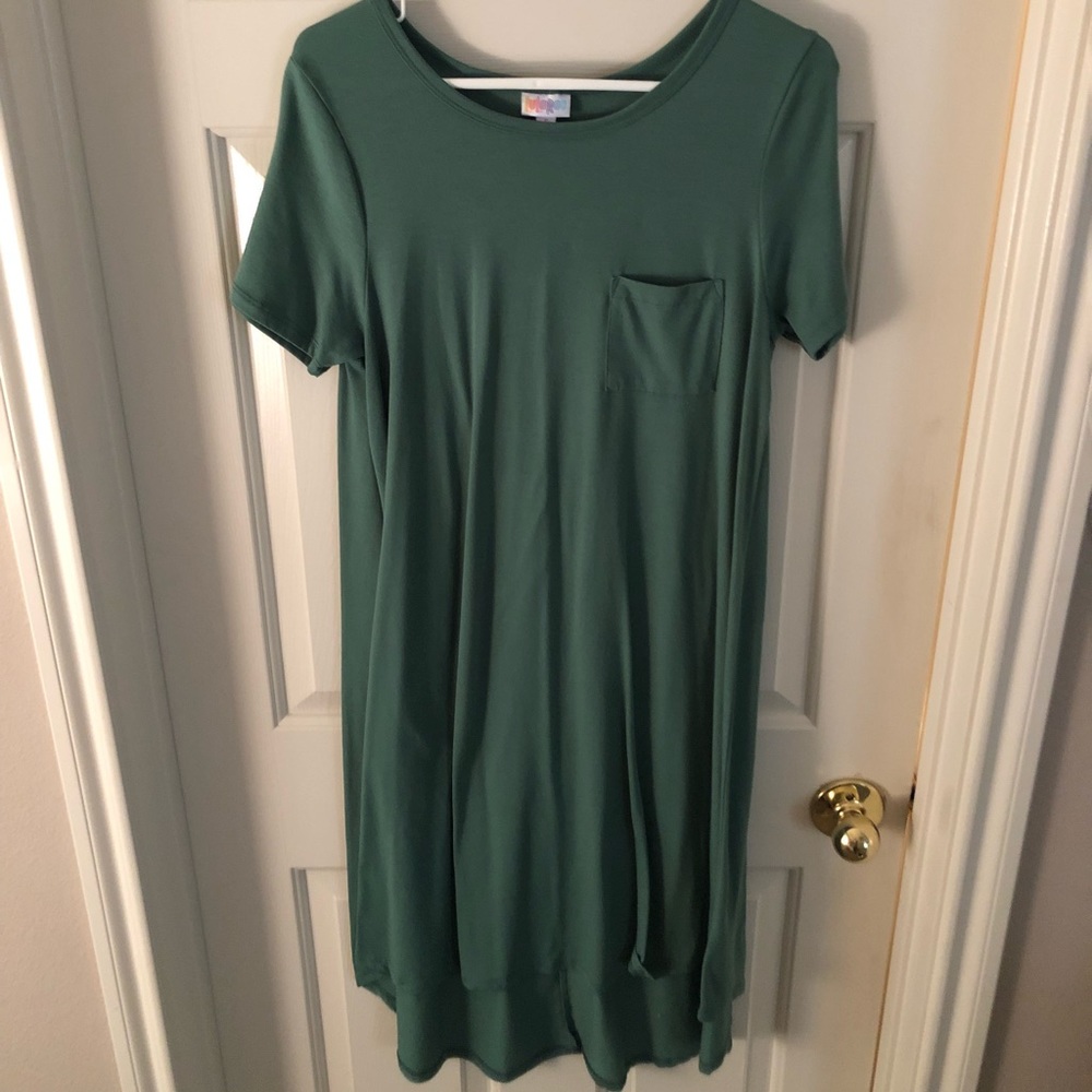 Sage Green Carly